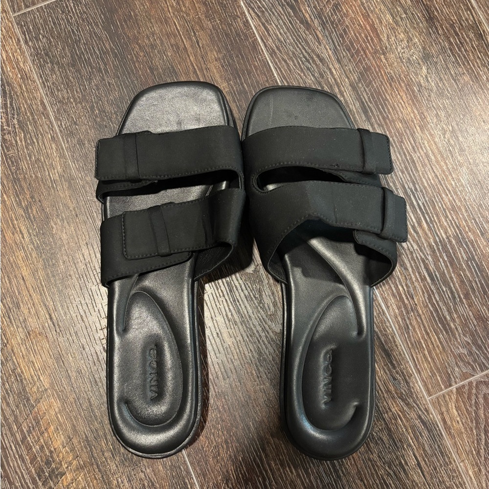 RHODE-2B Black FB Leather Slide Sandal by Vince